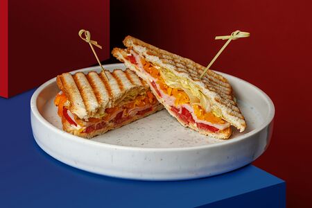 Сэндвич с ветчиной из индейки