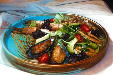 Салат с морепродуктами