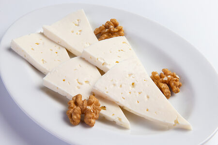 Молочный сулугуни