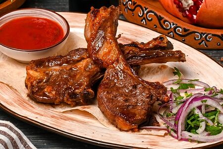 Каре ягненка на мангале