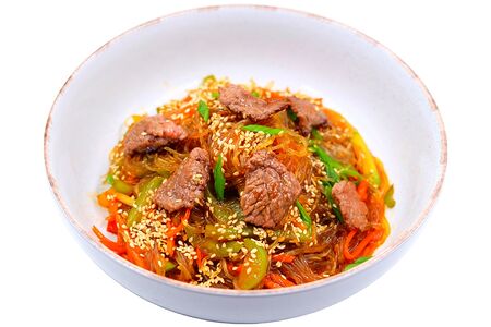 Фунчоза с овощами и говядиной