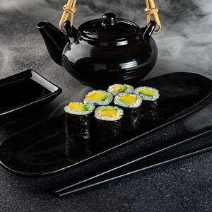 Ролл с авокадо