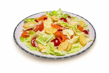 Салат Цезарь с лососем