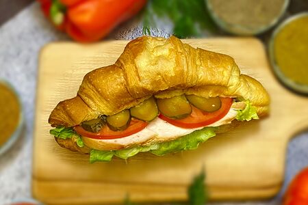 Сэндвич с копчёной грудкой