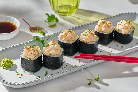 Ролл с гребешком и трюфелем 