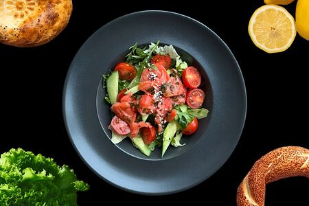 Салат с семгой