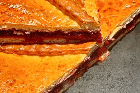 Пирог с ягодной начинкой