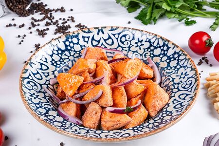 Салат с хрустящими баклажанами