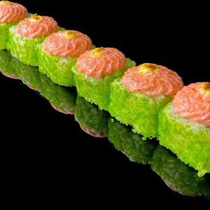 Կալիֆորնիա տաք ռոլլ ծովային բասով