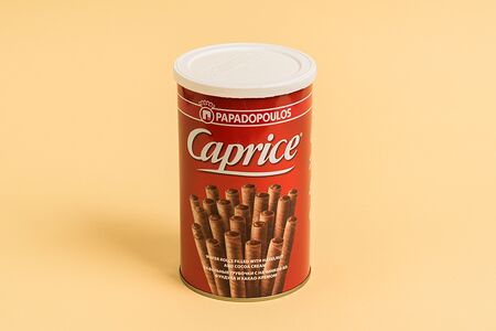Вафельные трубочки с начинкой из фундука и какао-кремом Caprice