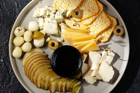 Сырная тарелка