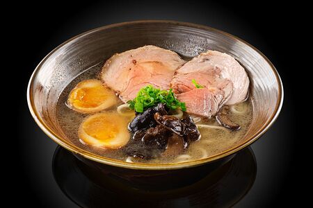 Рамен со свининой