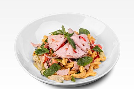 Салат с мортаделлой и казаречче