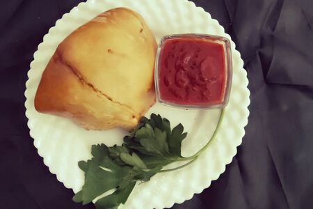 Самса тандырная с говядиной 