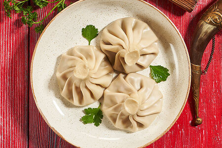 Хинкали с говядиной и свининой