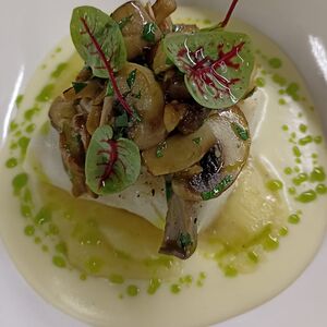 Филе угольной рыбы с грибами