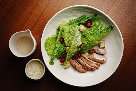 Цезарь с цыпленком