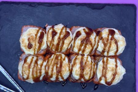 Запеченный ролл Сливочный с креветками 