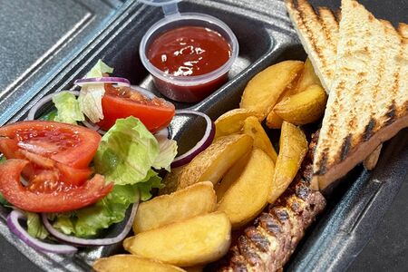 Ланч с куриным кебабом