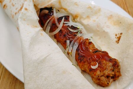 Люля-кебаб в лаваше