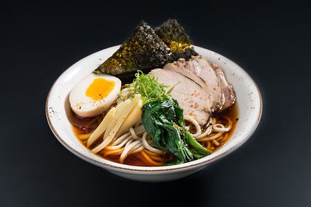 Рамэн со свининой