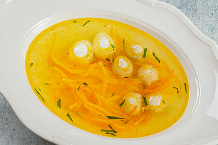 Суп-лапша куриный с фрикадельками