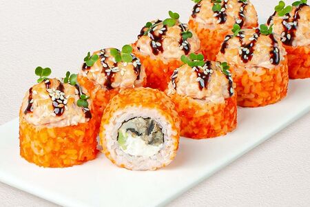 Шеф-ролл с угрем и лососем