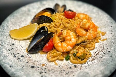 Паэлья с морепродуктами