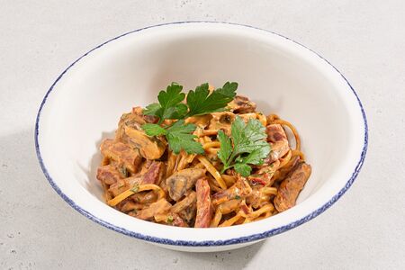 Паста с томленой мраморной говядиной