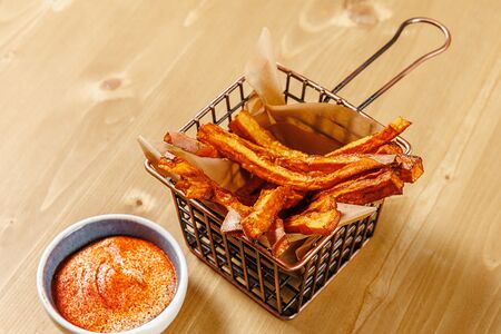 Батат фри с веганским майонезом