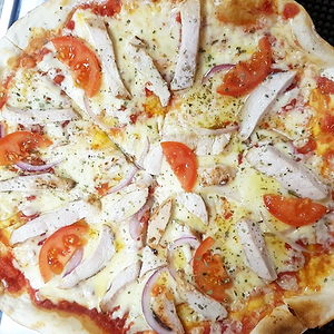 Пицца с курицей