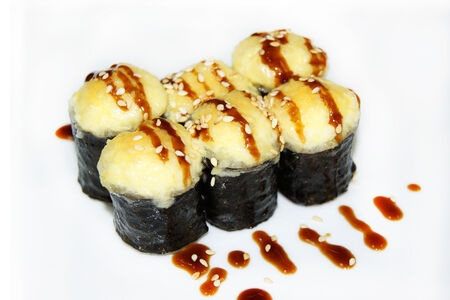 Запеченный ролл Классика с угрем