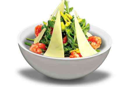 Руккола с креветками, южно-африканскими авокадо и помидорам Черри