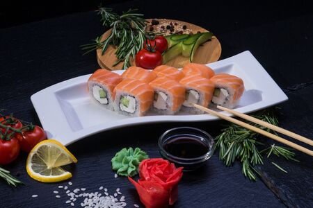 Ролл Филадельфия классик