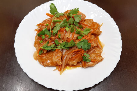 Свинина в кисло-сладком соусе