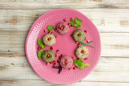 Ассорти Пхали