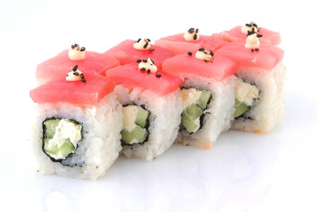 Ролл Магуро