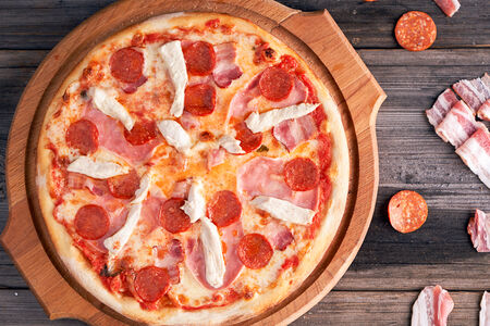 Пицца Мясное ассорти