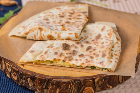 Кутабы с сыром и зеленью