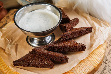 Гренки чесночные