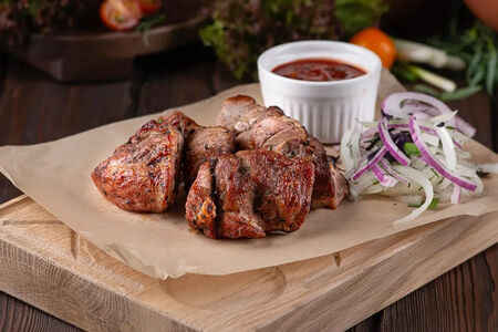 Шашлык из cвинoй шеи