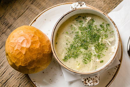 Куриный бульон с лапшой