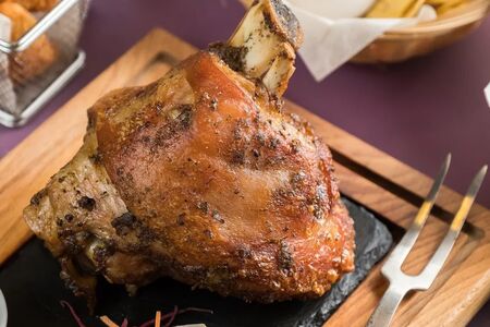 Свиная рулька