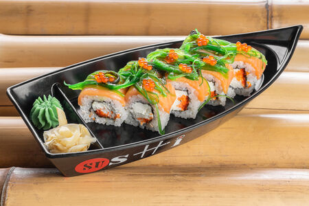 Ролл Сяке Чука