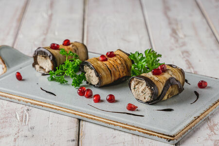 Баклажаны фаршированные грецкими орехами