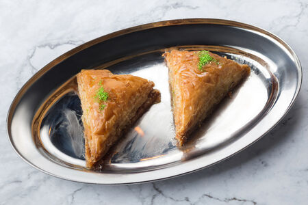 Пахлава с орехами