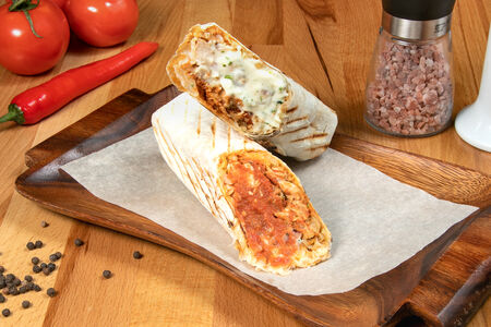 Шаверма с курицей в лаваше