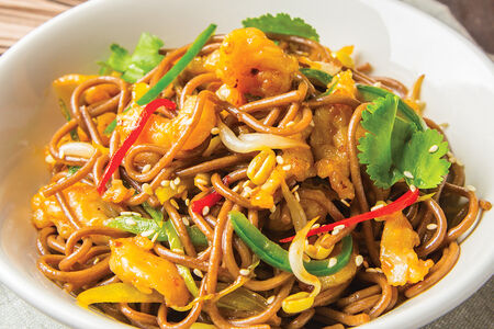 Гречневая лапша соба по-азиатски