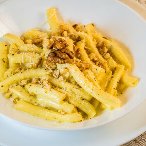 Паста Горгондзола и грецкий орех