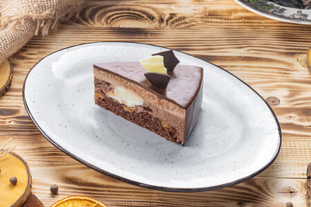 Три шоколада